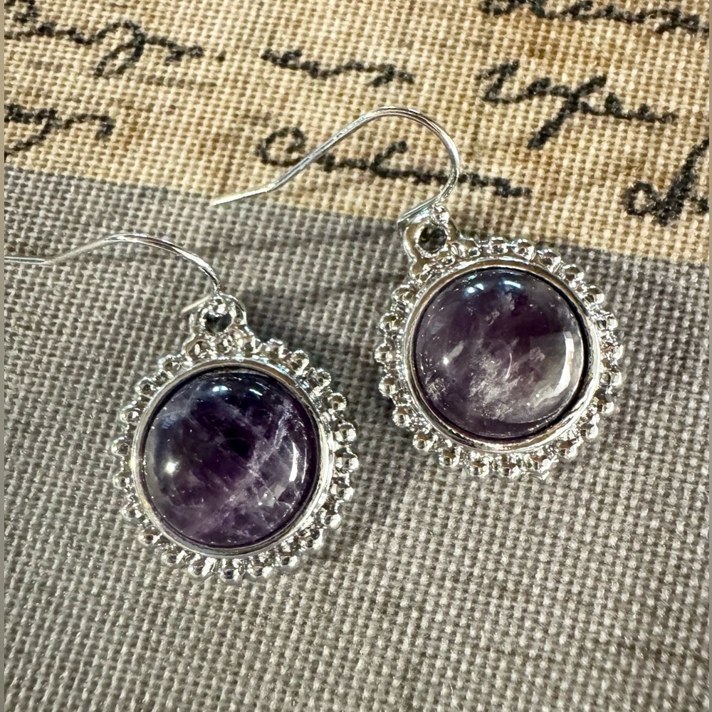 New Natural Purple Amethyst Quartz Crystal Gemstone Cabochon Silvertone Earrings